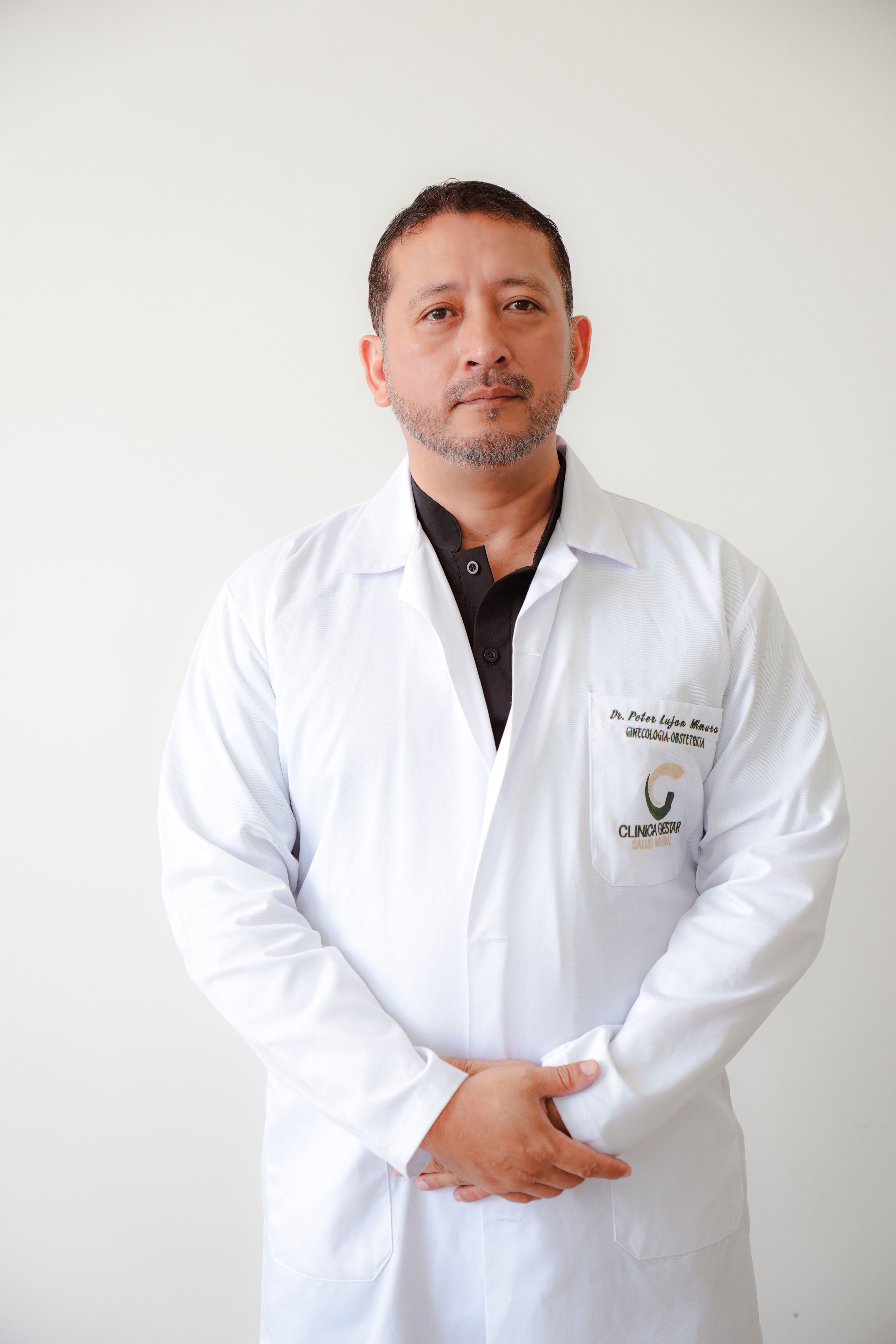 Dr. Peter Yunnhichi Luján Mimura